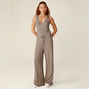 Beyond Yoga Jetsetter Jumpsuit Birch Small